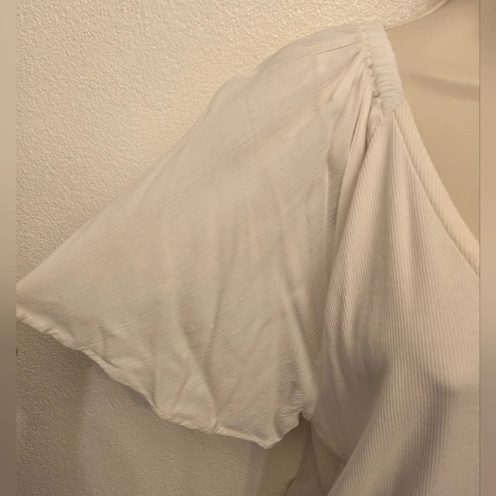 NWT LOFT Women's Short Sleeve Cream Blouse